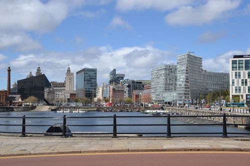 Bike tour: Liverpool City Centre Sightseeing Tour