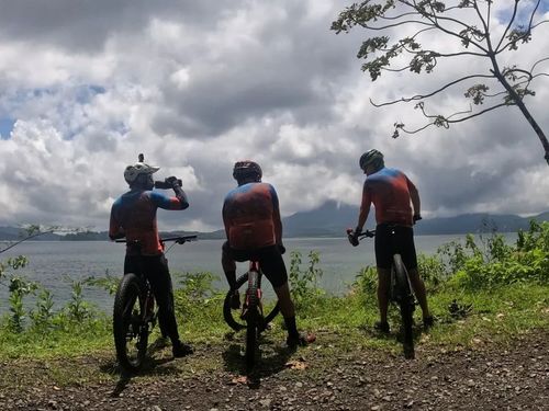 Bike tour: Costa Rica Volcanoes Route
